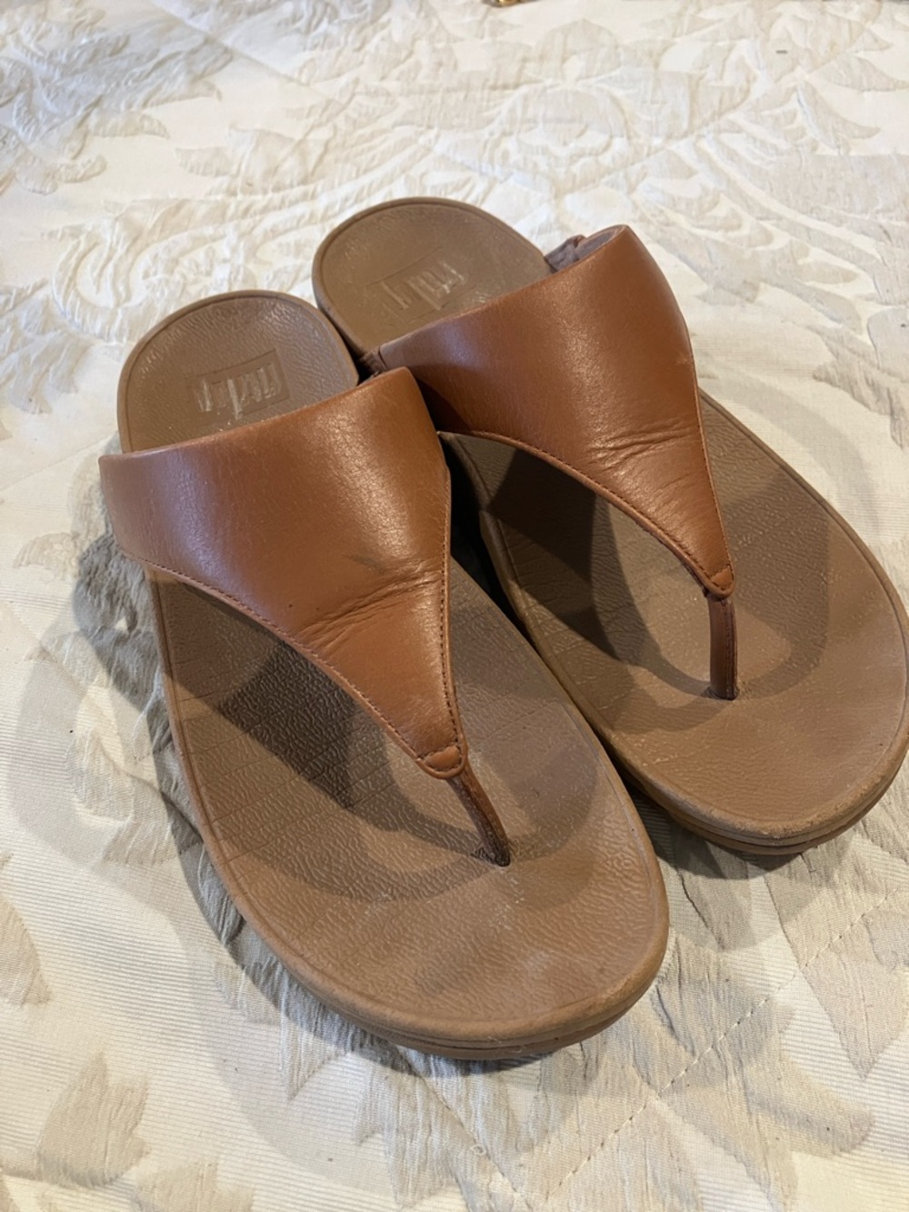 Fit Flop Brown Leather Thong Sandals